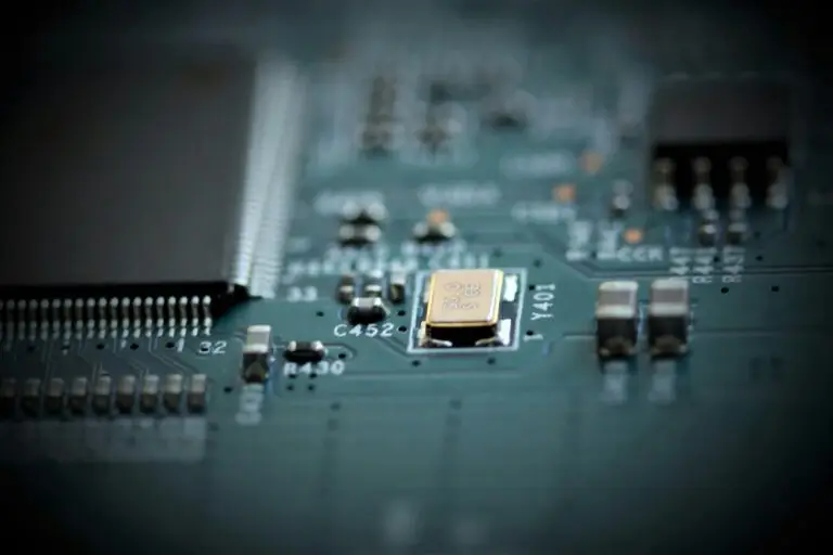 NexGen Digital acid decapsulation and internal die authentication analysis